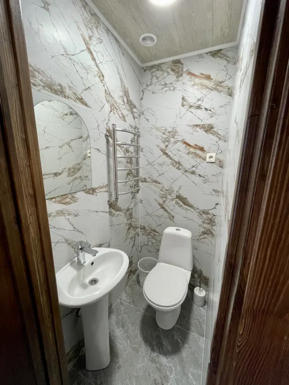 Коттедж с баней и теплым бассейном