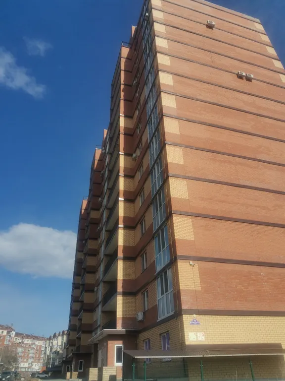 Уютная квартира в хорошем районе с видом на море