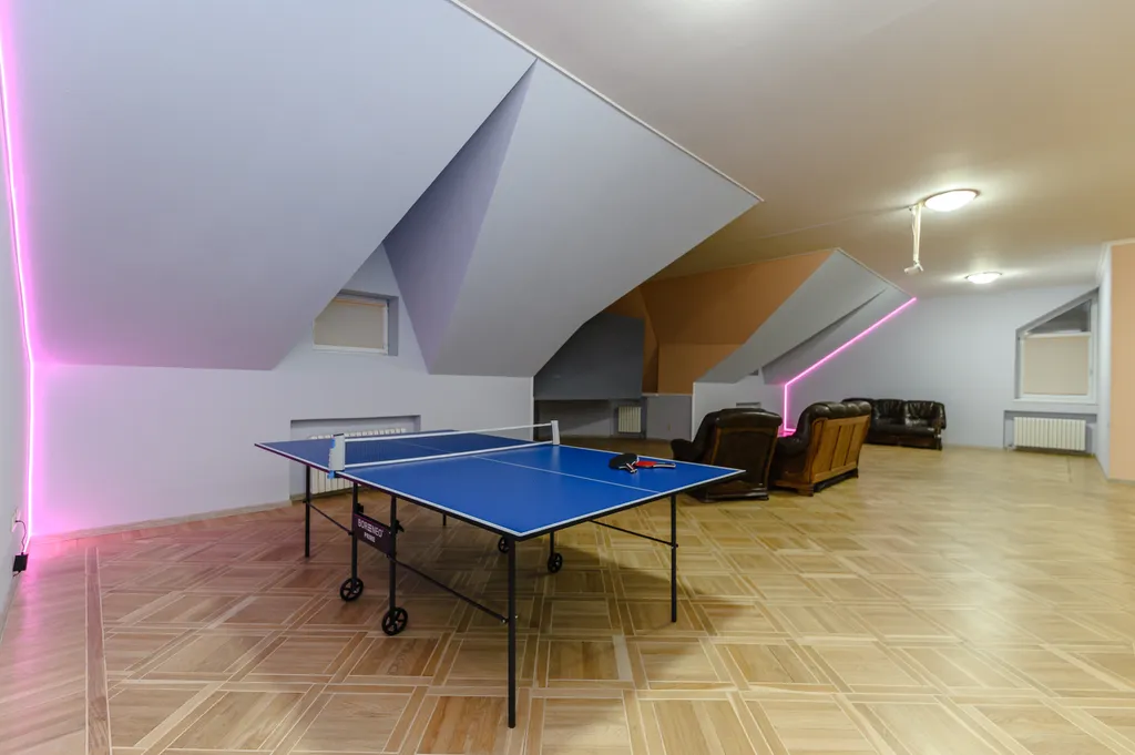 Коттедж Дом в элитном поселке с бассейном и сауной! — Вешки