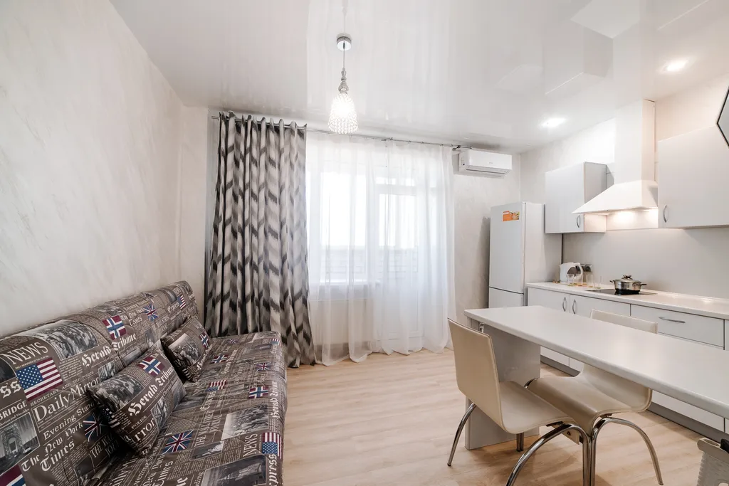 Чистая уютная студия в центре. Заселение до 23-00 ч