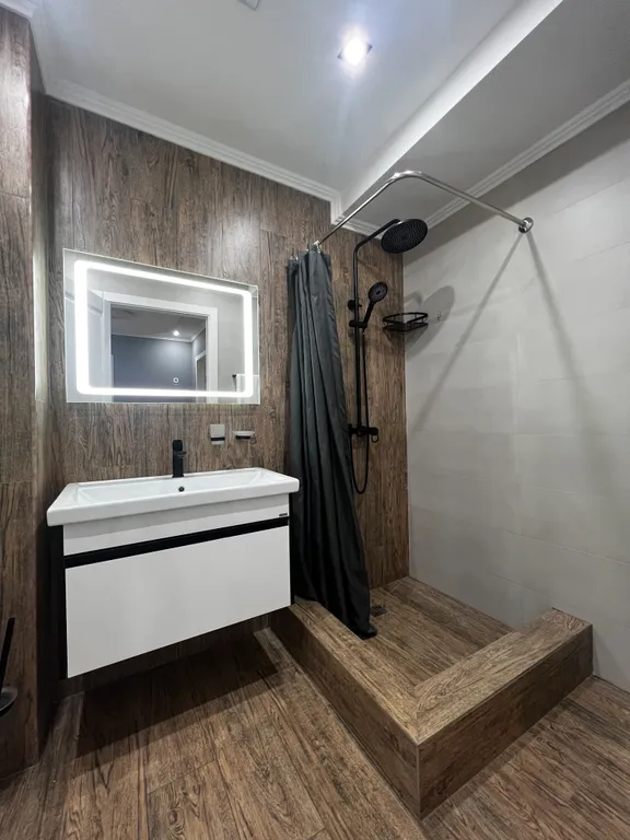 Уютная двухкомнатная квартира с ремонтом