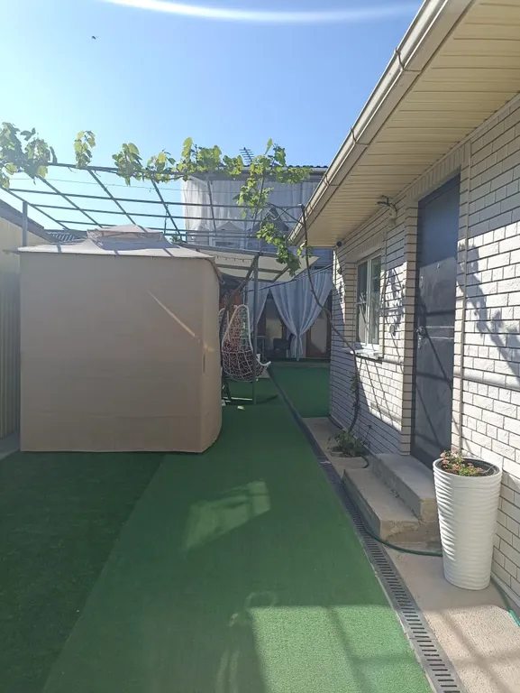 Дом до 5 мест, на территории гостевого дома