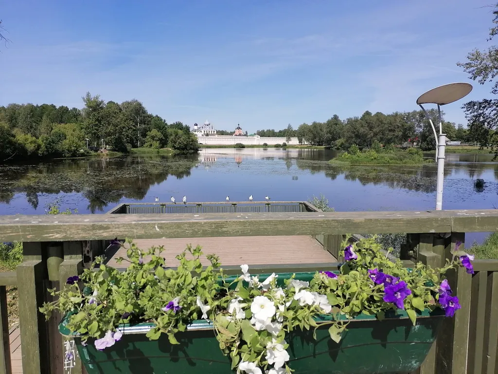 Квартира Квартира с видом на Тихвинский монастырь — Тихвин