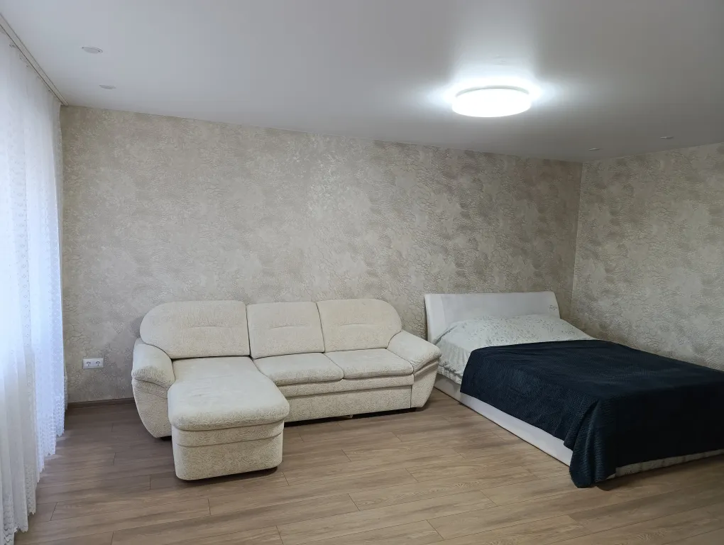 Уютная квартира с ремонтом в центре городо — аренда посуточно в Ижевск