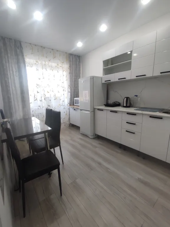 Просторная квартира рядом с Патриотом