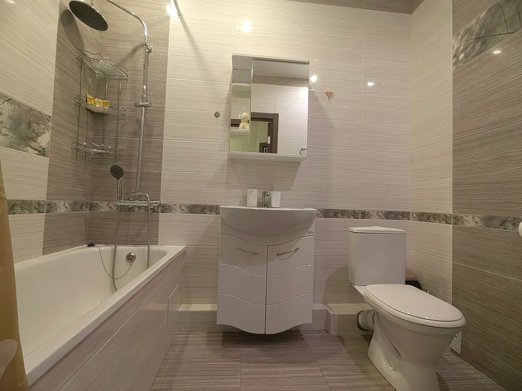 Из наших окон храм