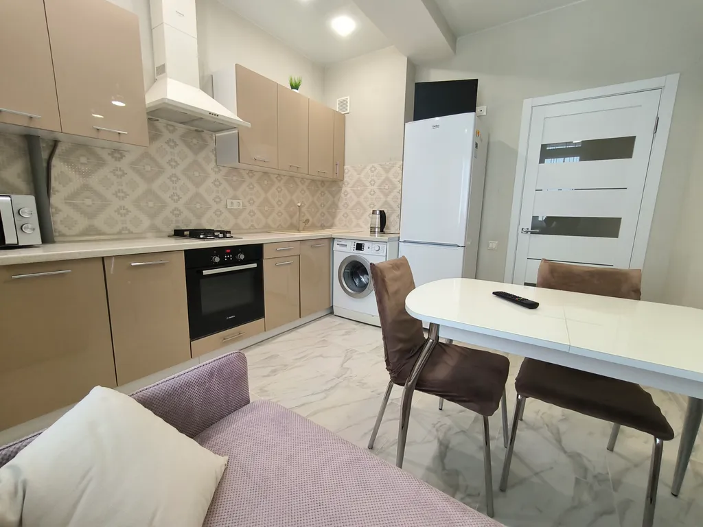 Квартира Квартира У Парка Победы в 10 мин ходьбы от пляжа и Aquamarine Resort & SPA. — Севастополь