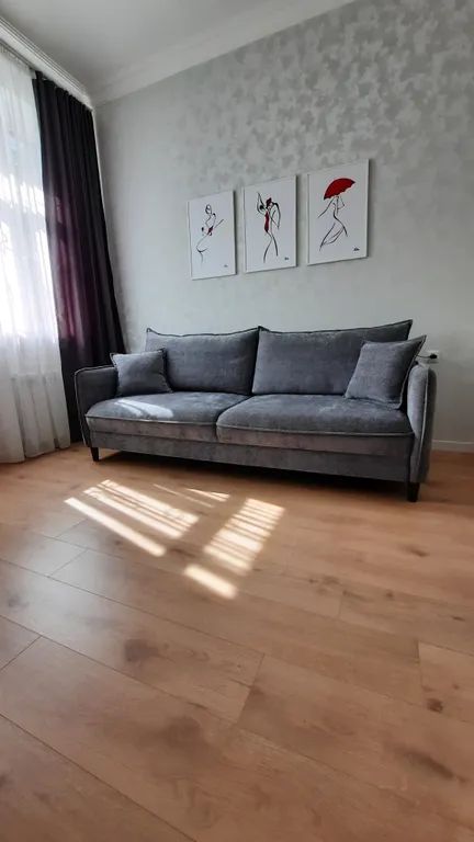 Квартира с отдельным входом на набережной