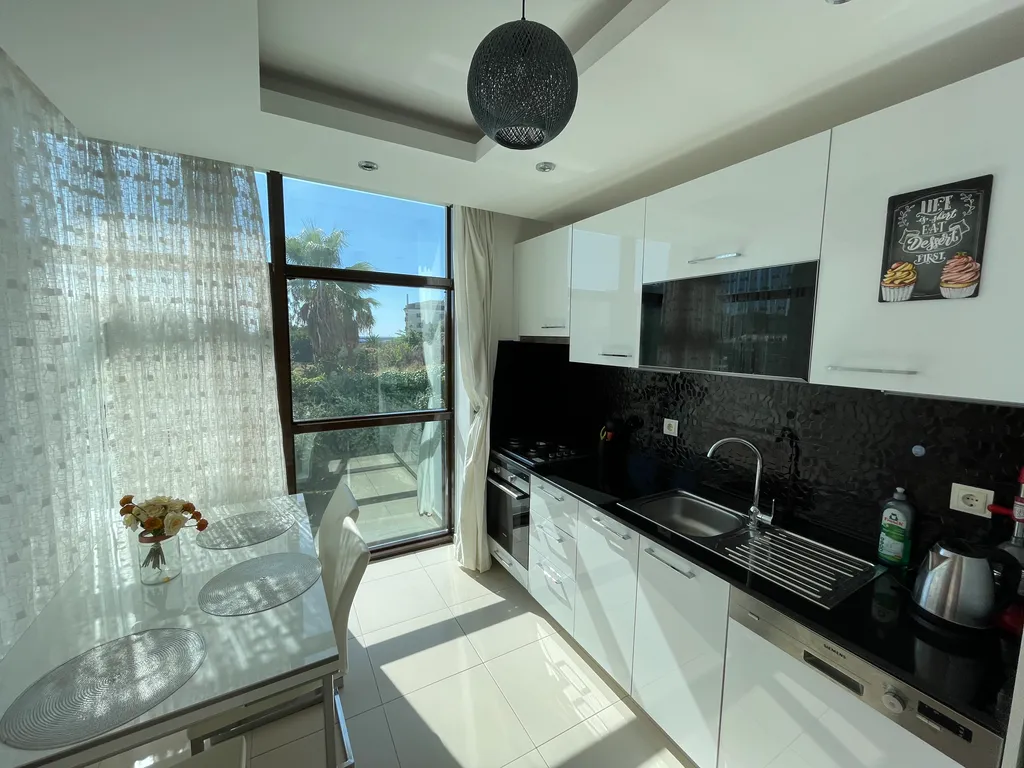 Уютный апартамент в 320 метрах от моря с балконом