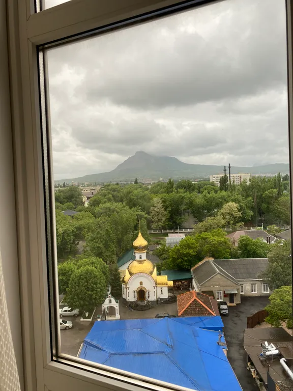 Апартамент с видом на горы