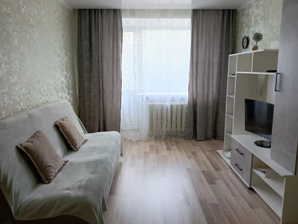 Квартира возле военкомата — аренда посуточно в Серов