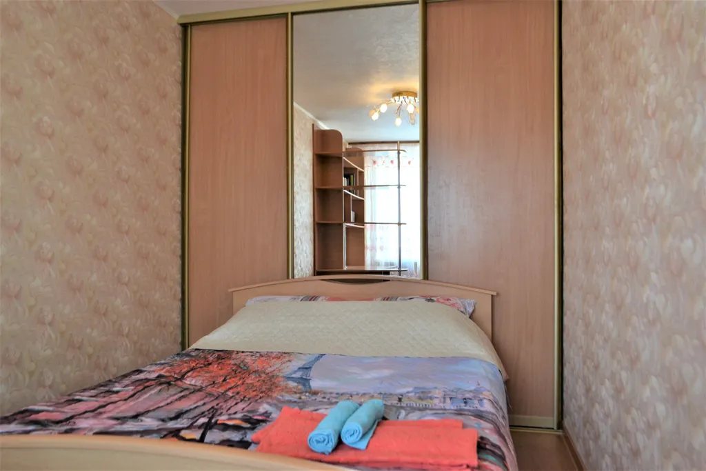 Двухкомнатная квартира в центре у Мурманск Молла