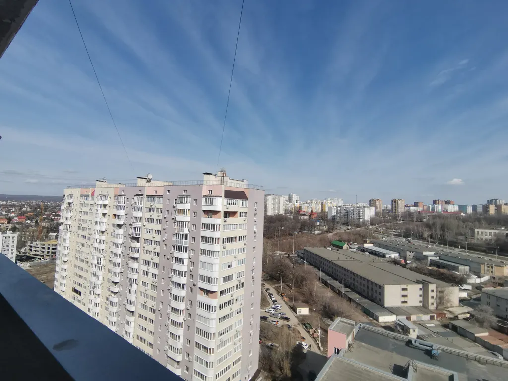 У Волги уютная квартира с видом на горы