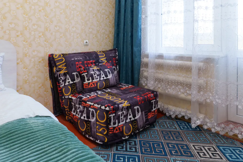 Уютная двухкомнатная квартира (6 гостей 4 спальных места)