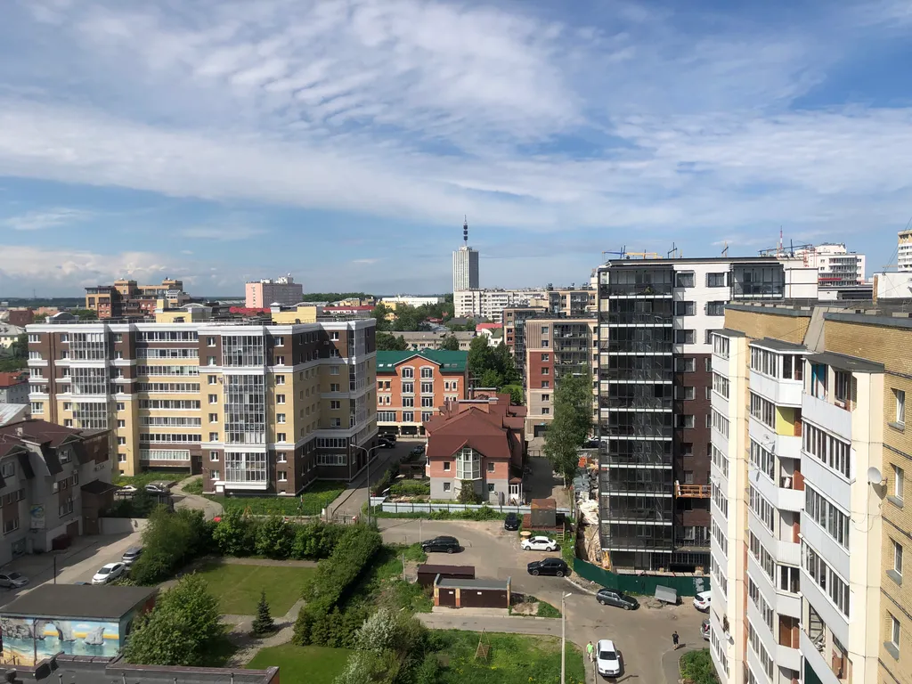 Простор и уют для семьи в центре города с видом на город