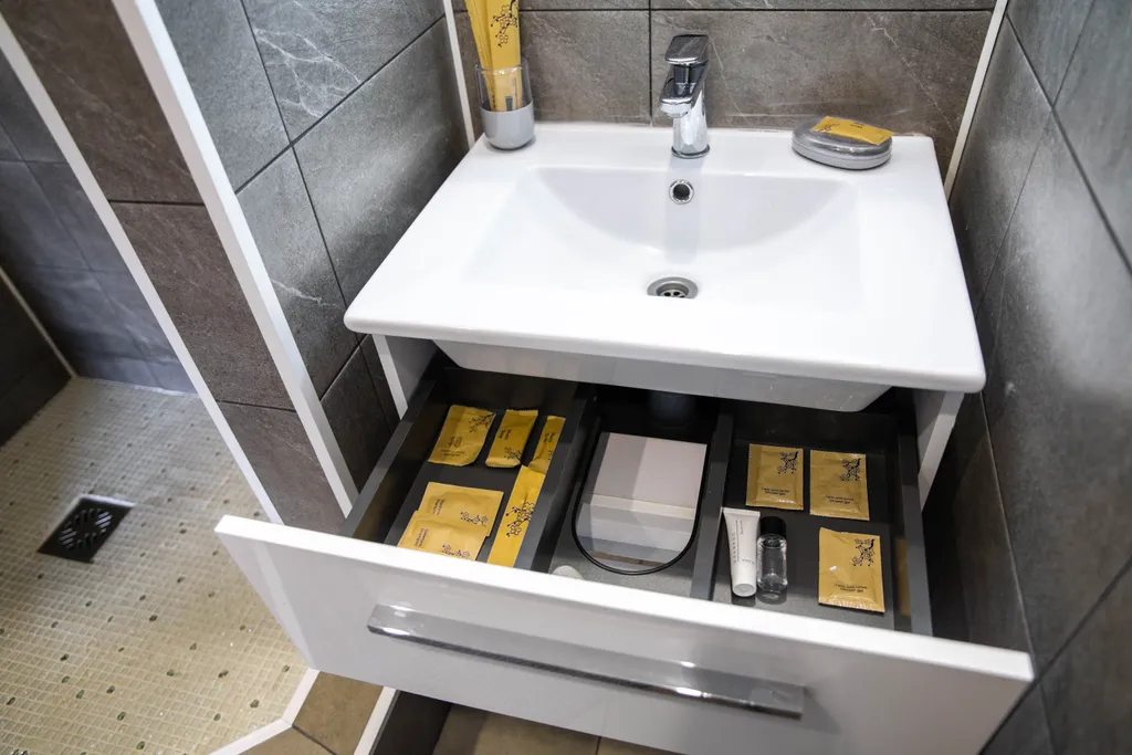 Двухэтажный коттедж с баней