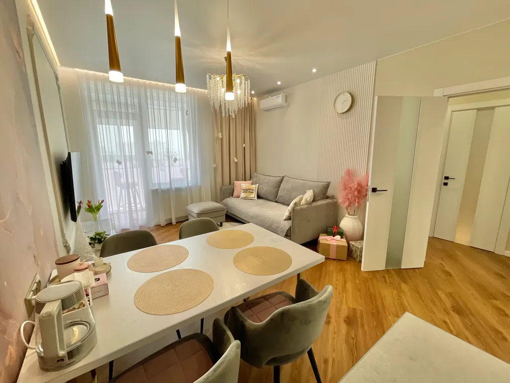 Три квартиры на одном этаже у Горного Воздуха (Розовый лед)