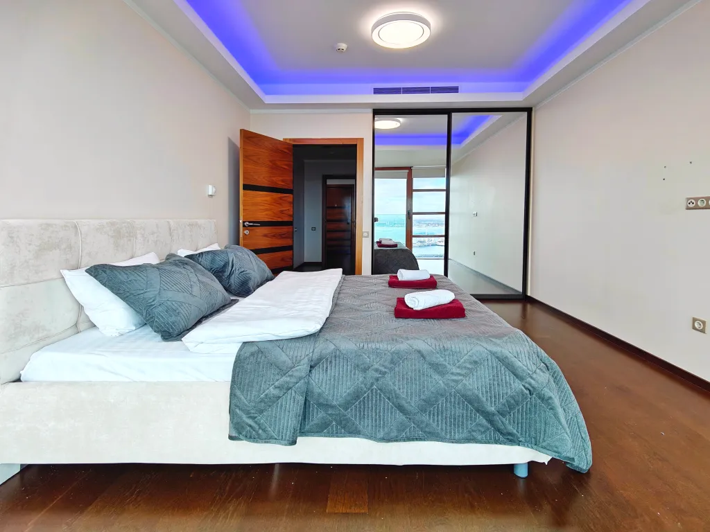 Видовая квартира в Золотой Бухте