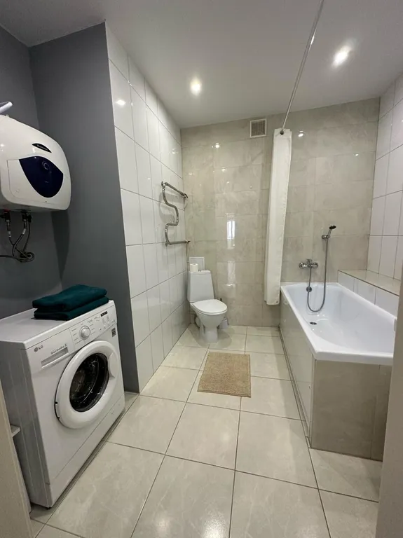 Квартира На Менделеева — Тюмень