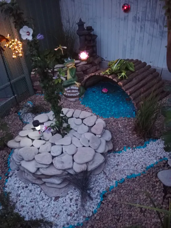 Уютная комната-студия в центре города с цветущим двориком с фонтанчиками