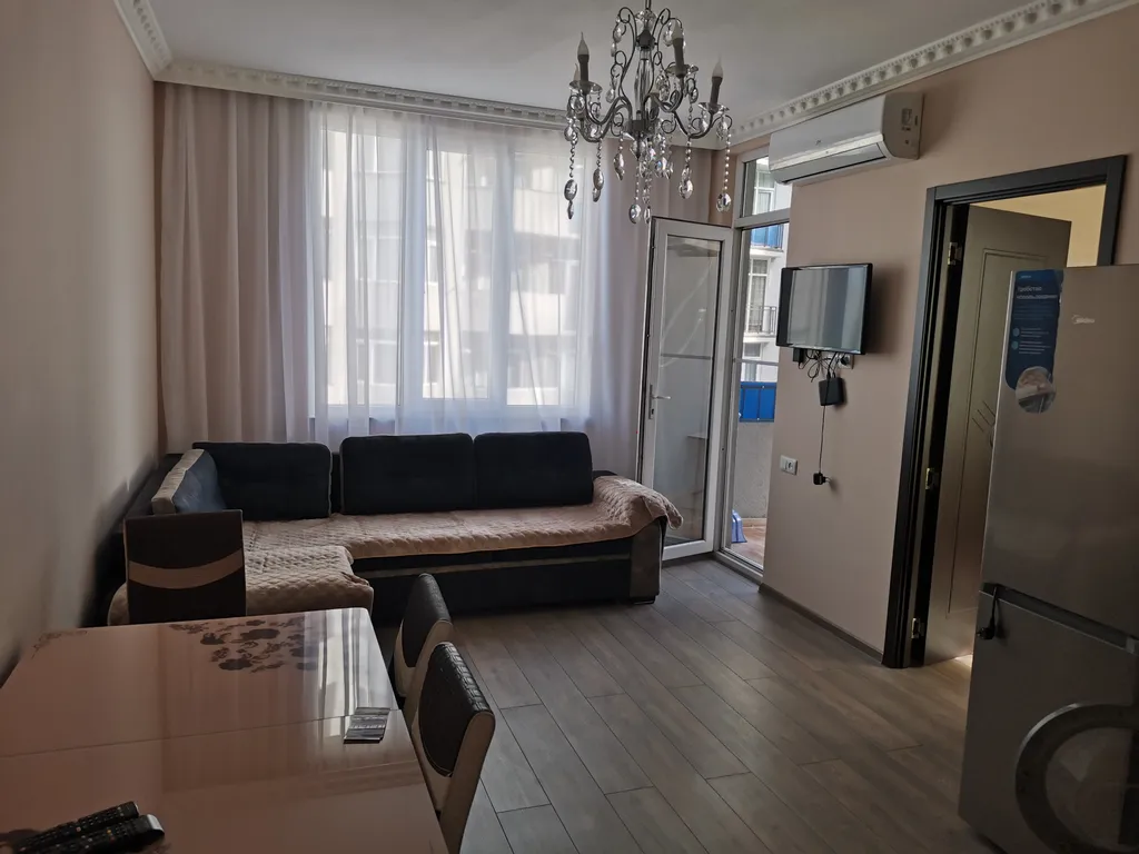 Квартира 2-комнатная Квартира — Батуми