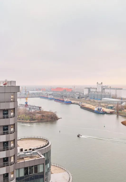 Элитная квартира в жк бизнес-класса белый ангел с видом на дон