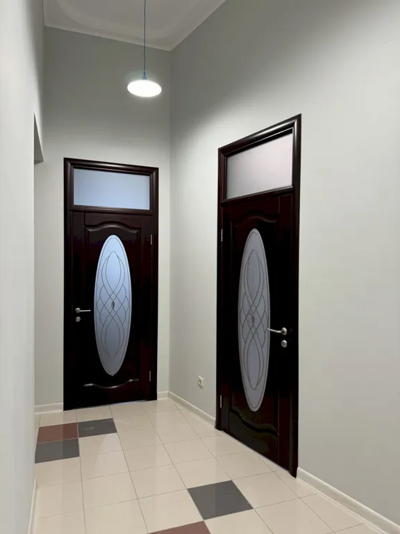 1-й этаж под ключ в центре - 15 мин до центрального пляжа