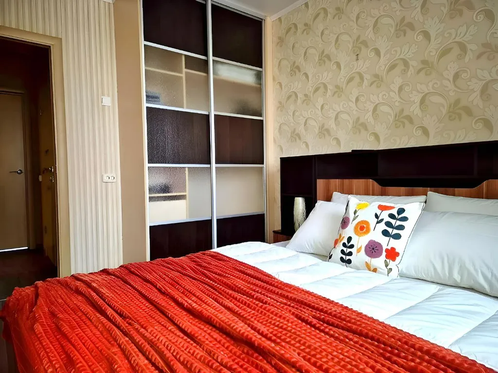 Яркая квартирка