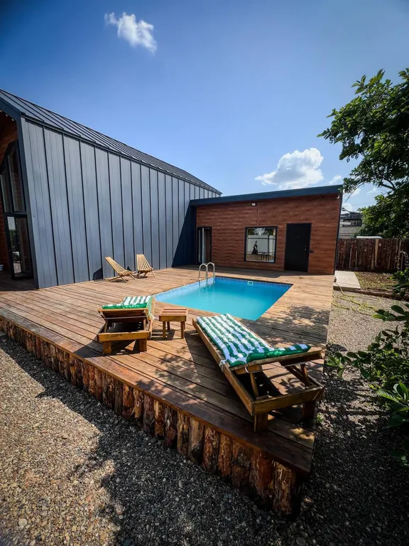 Барнхаус с баней и теплым бассейном