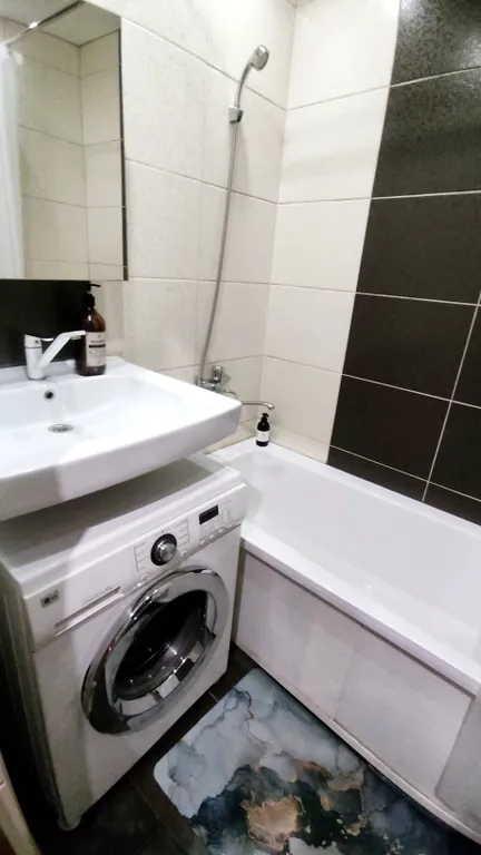 Просторная двухкомнатная квартира в спальном районе