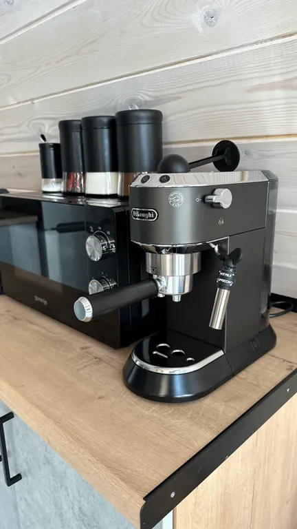 Уютный домик в стиле Афрейм с видом на горы