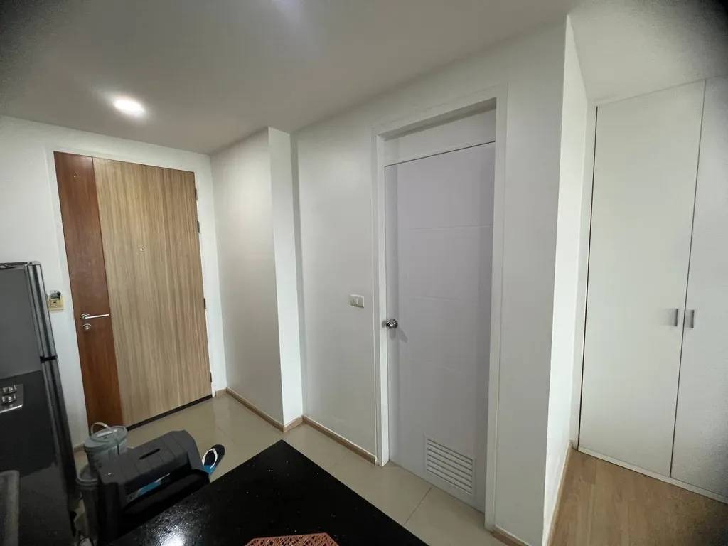 Студия после ремонта с потрясающим видом в центре Каты