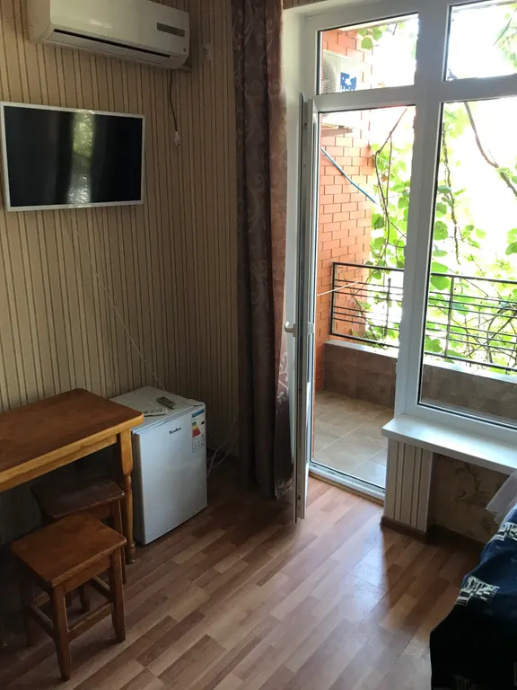 Квартира Квартира Комфортные номера с балконом и со всеми удобствами — Лазаревское