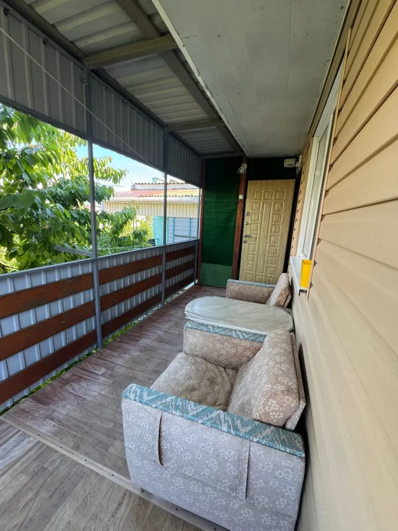 Уютный домик у моря со своим двором