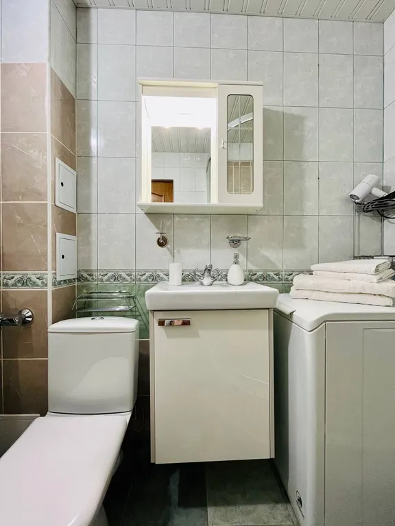 Квартира Квартира Уютная 3-комнaтнaя кваpтиpа в 10 минутах от мeтрo Aкадемическая — Москва