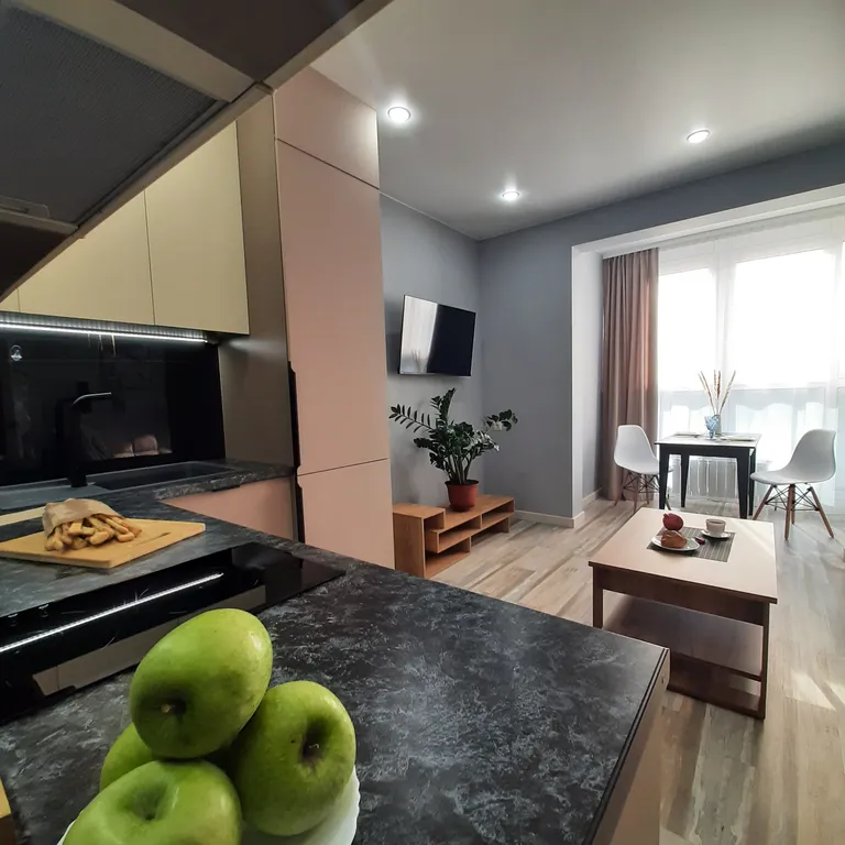 Стильная видовая квартира на Верхней Набережной