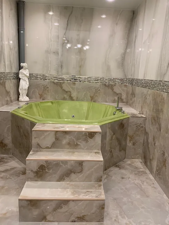 Дом в шаговой доступности от метро