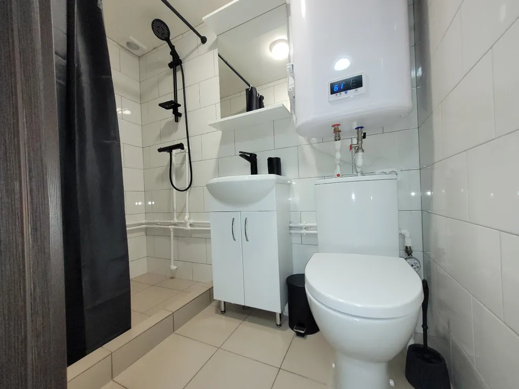 Лофт-8 зелёная, клёвая двухуровневая студия в центре