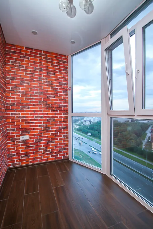 2 комнатная квартира возле тц Аура