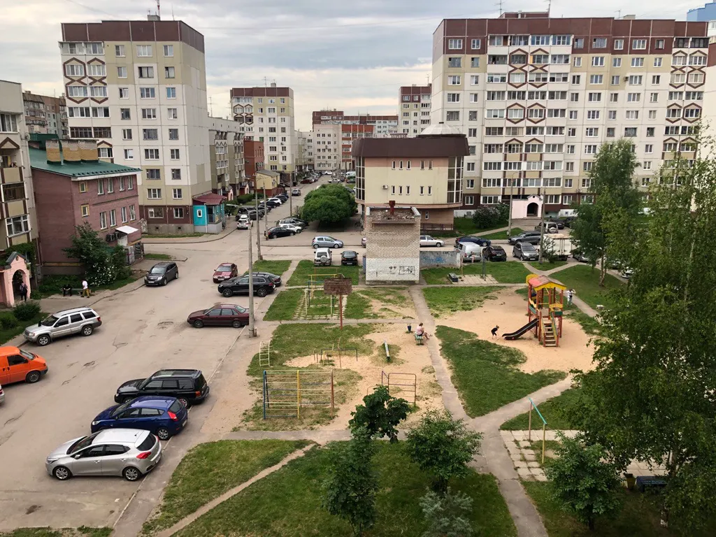 Квартира с высокими потолками, чуть в стороне от суеты/до центра 10мин