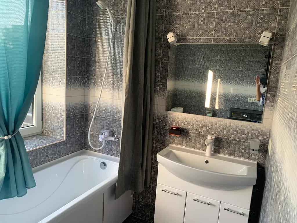 Уютная квартира в центре в частном доме с садом