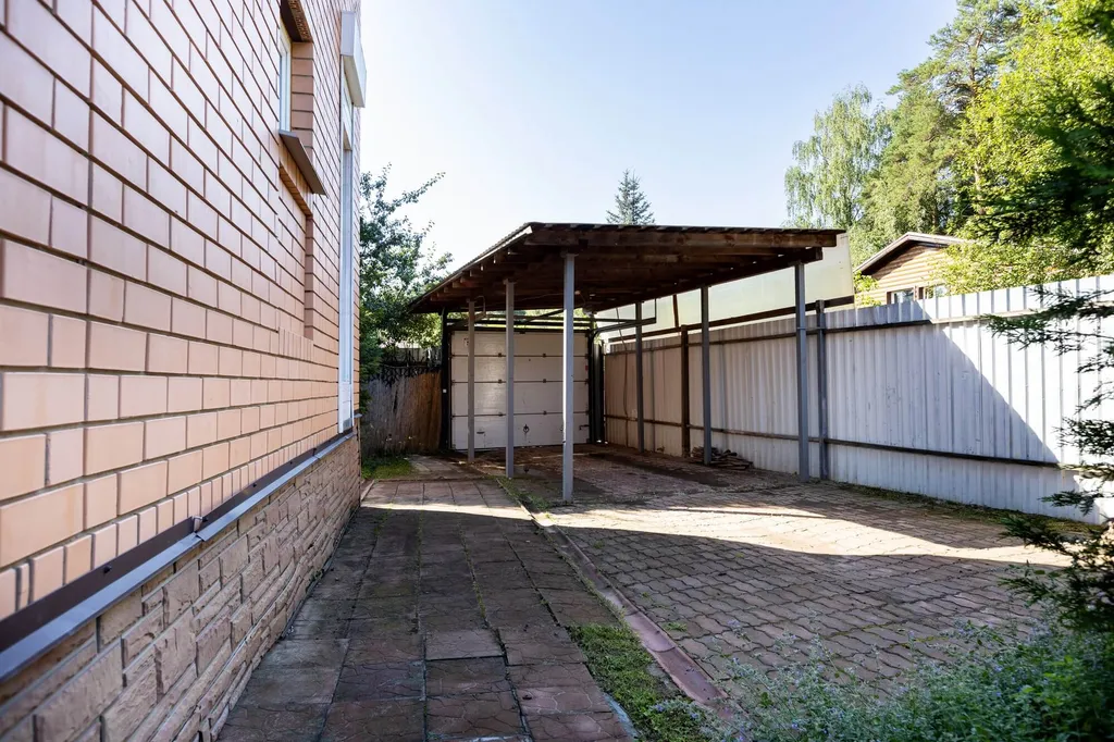 Коттедж с баней на дровах рядом с европарком