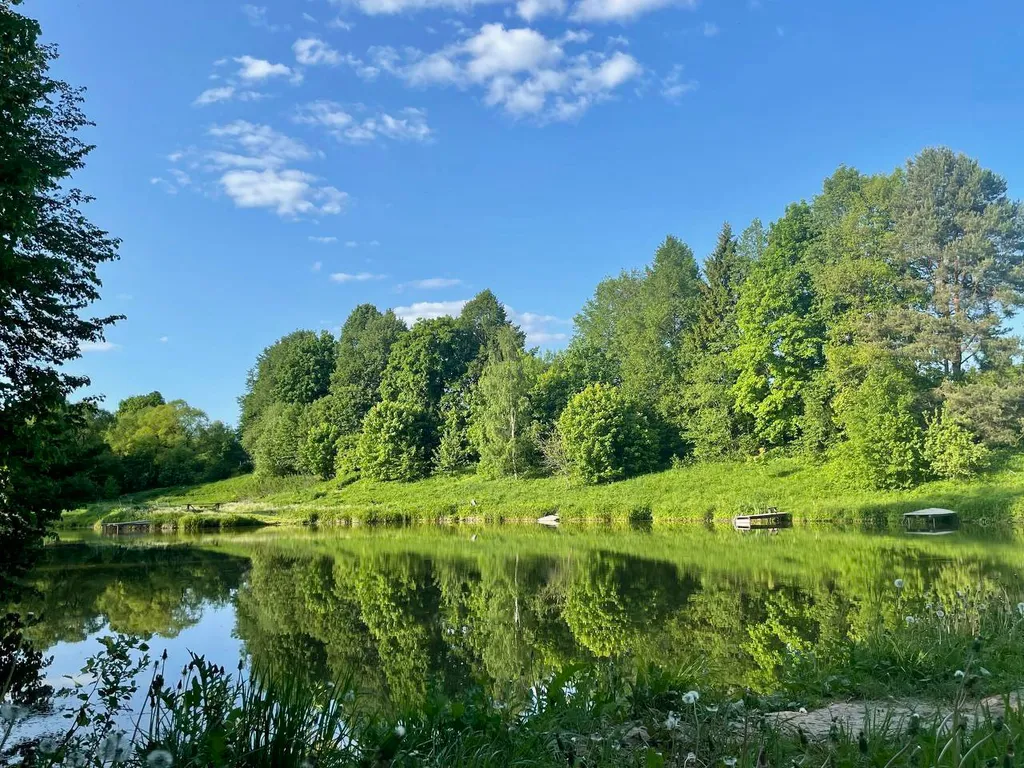 Дом A-frame с сибирским горячим чаном на дровах