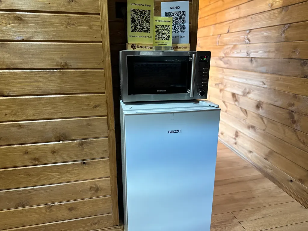 Номер в доме на речке