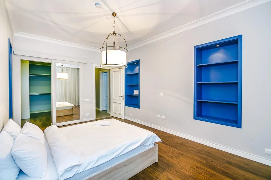 4-комнатная Квартира