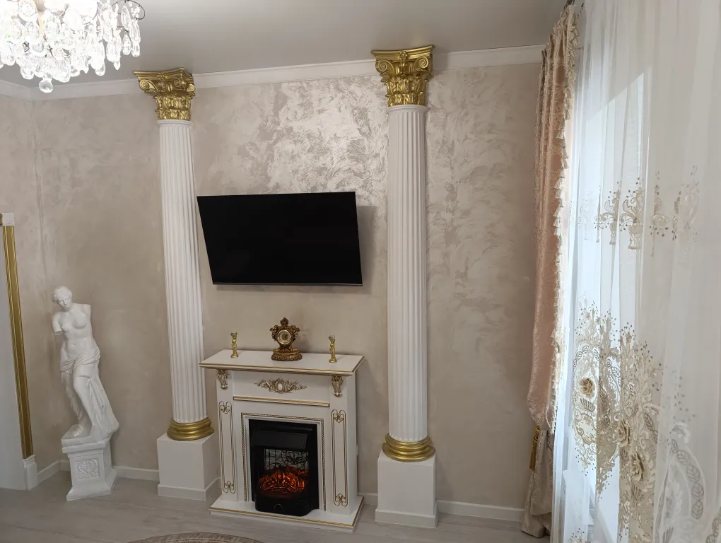 Квартира в дворцовом стиле