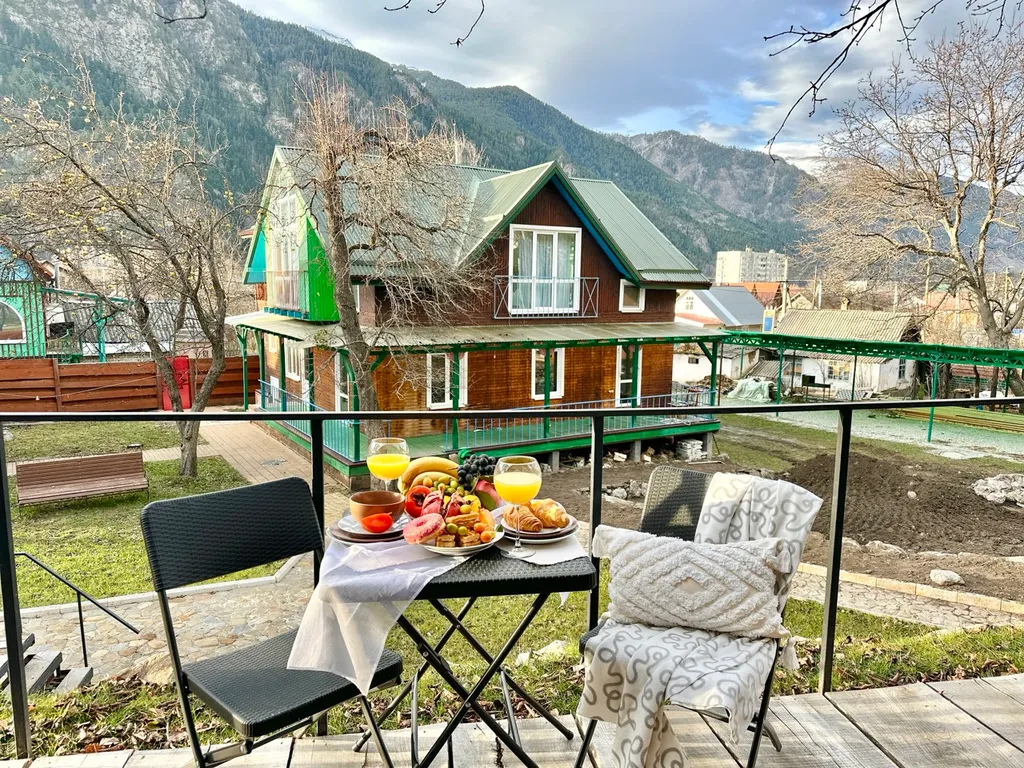 Синий домик