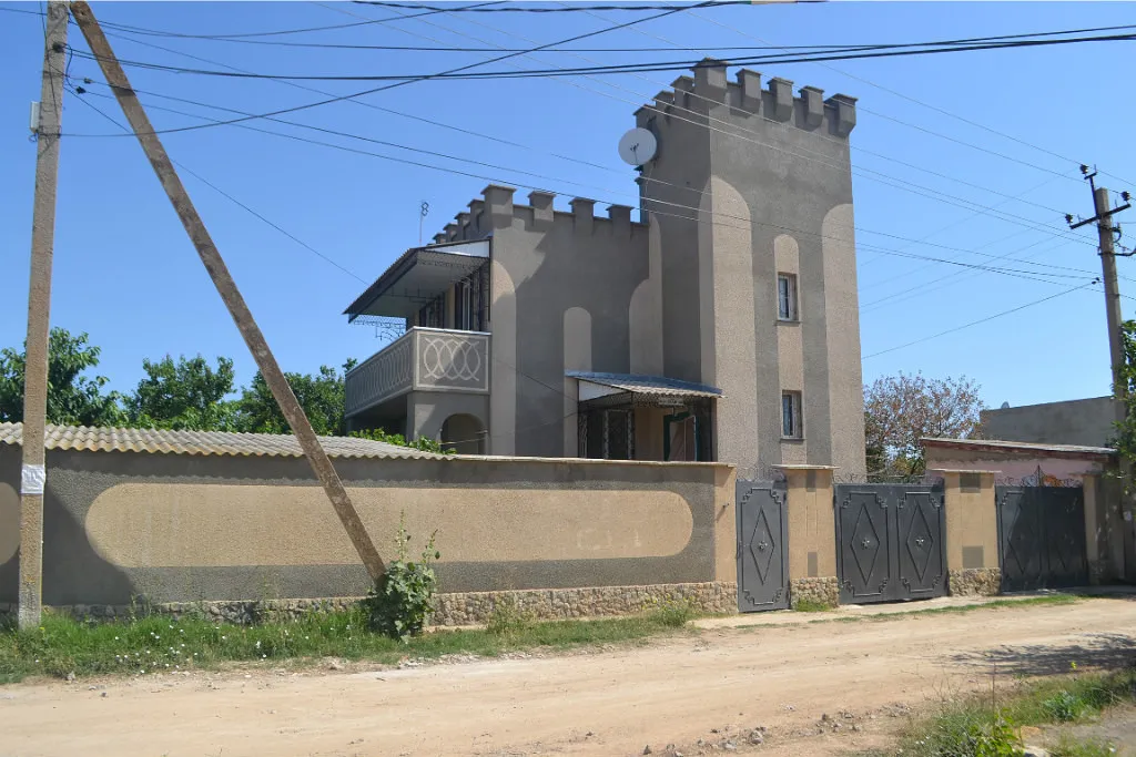 Коттедж Дача «Ласточкино гнездо» — аренда посуточно в Евпатория