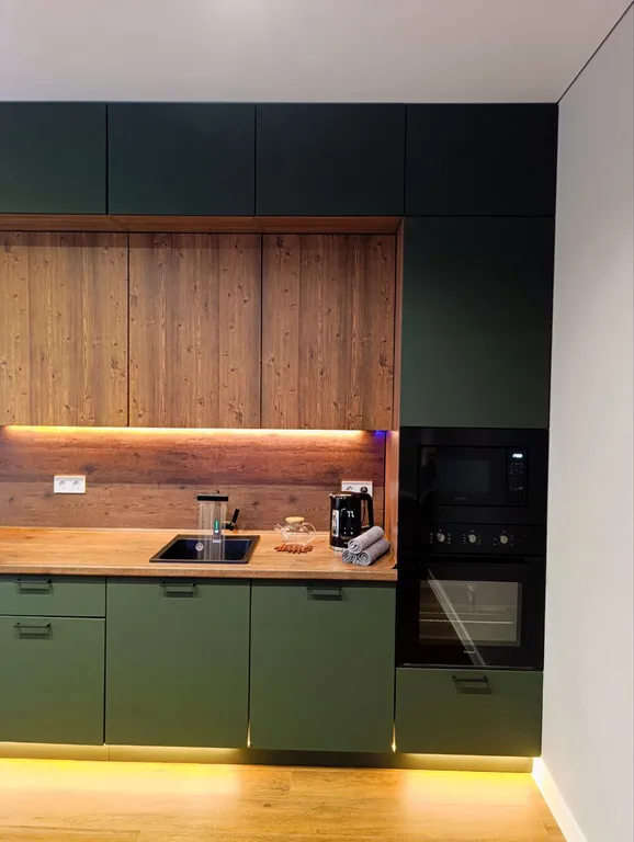 Дом комфорт класса у леса