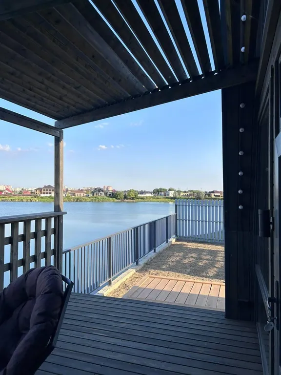 А-фрейм для тихого семейного отдыха с видом на озеро